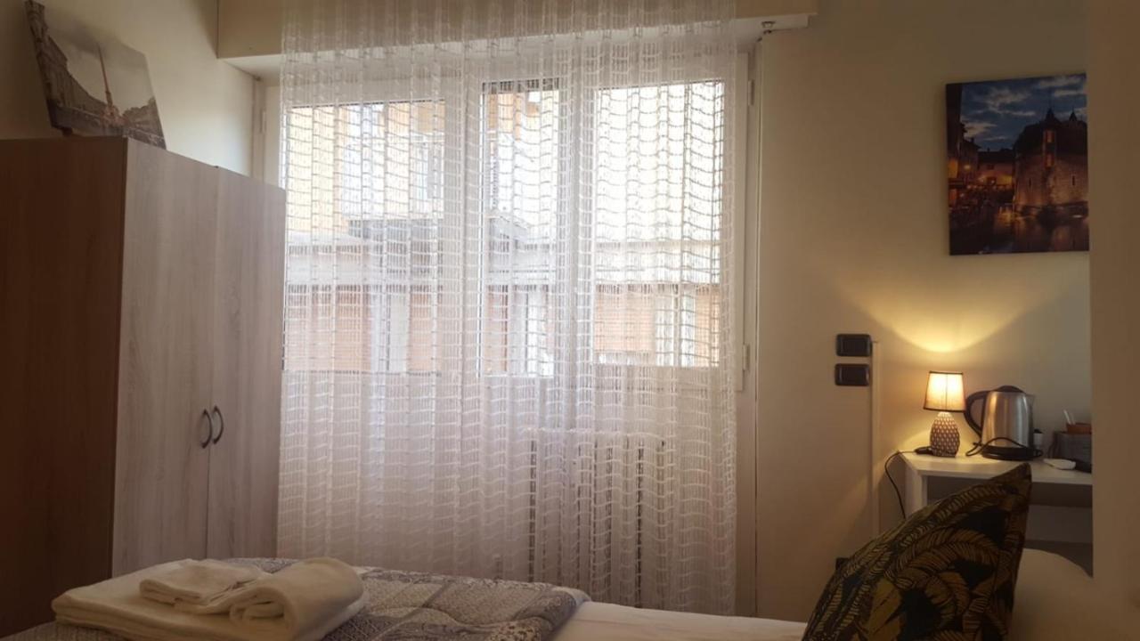 Dreaming Piazza Bra Rooms Verona Exterior photo